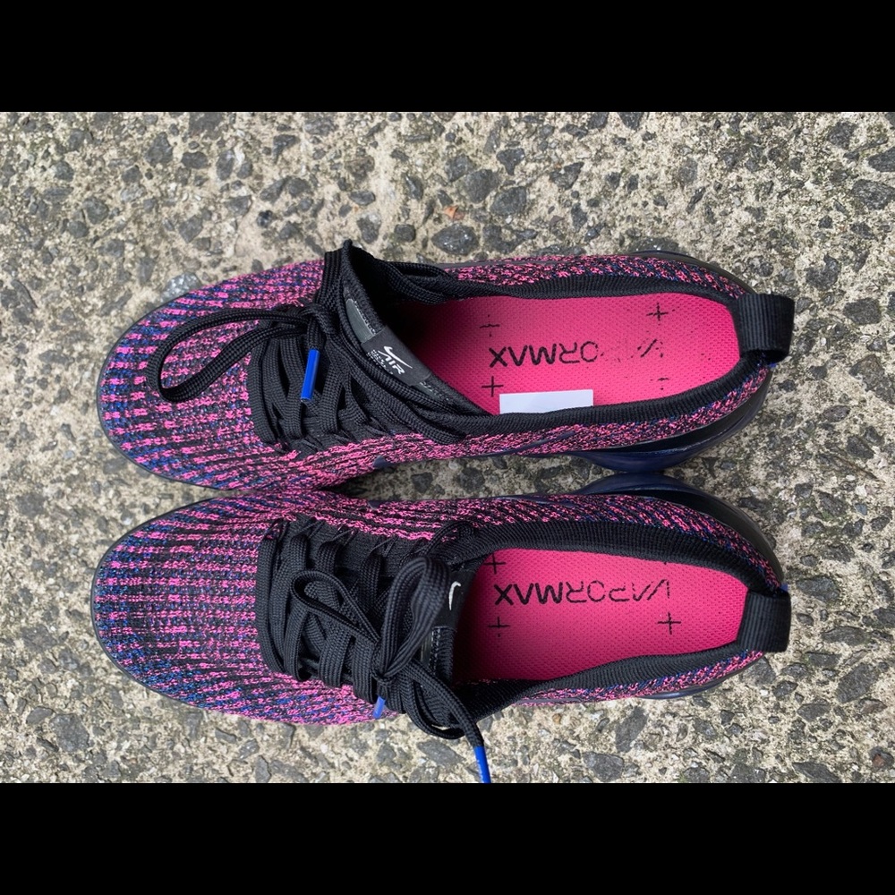 Nike Air Vapor Max flyknit throwback futures